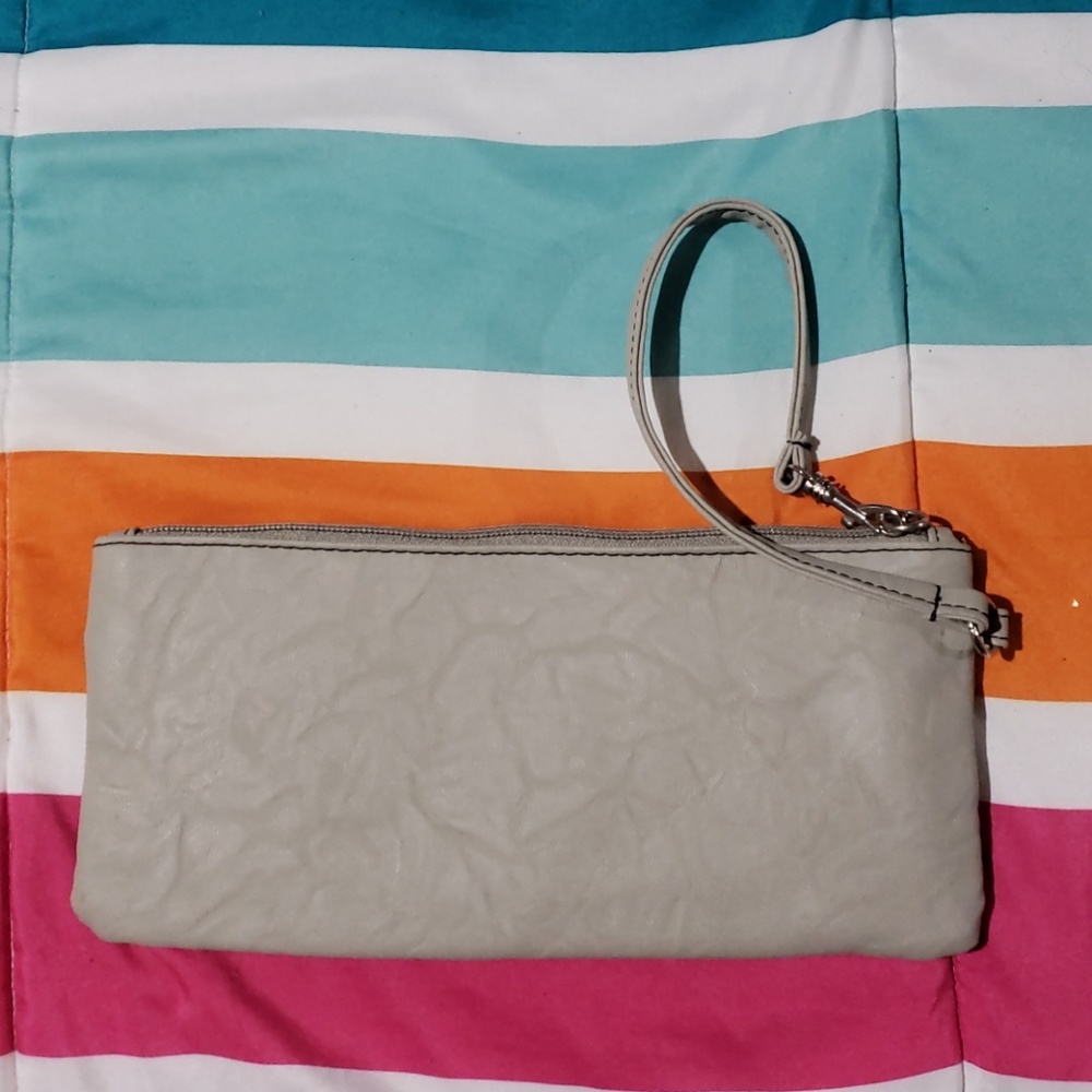 Wristlet - Picture 2 of 3
